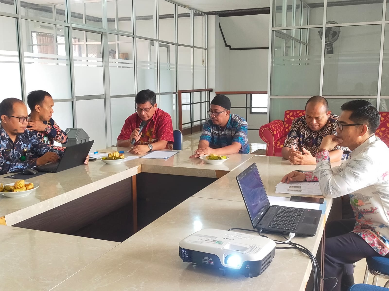 Rapat Pembahasan Draft Perjanjian Kerja Sama Pelayanan Rawat Inap Pasien Dengan Gangguan Jiwa Yang Berasal Dari Kota Singkawang