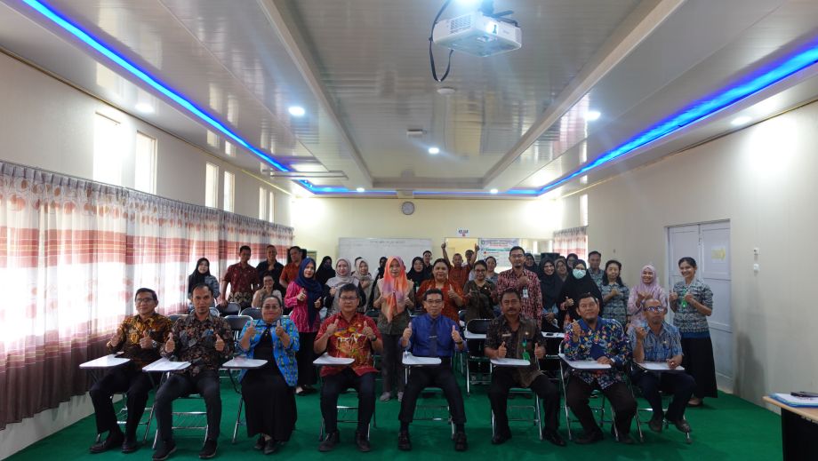 Pelatihan Inhouse Training Komunikasi Informasi dan Edukasi : Manajemen Promosi Kesehatan Bagi Pegawai Rumah Sakit Jiwa Provinsi Kalimantan Barat.