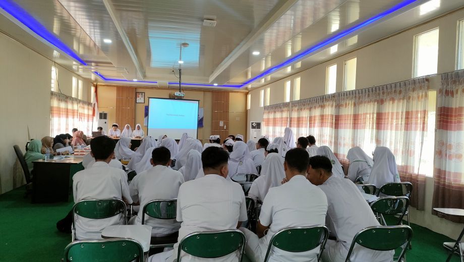 Seminar Kasus Asuhan Keperawatan Jiwa Mahasiswa Tingkat II Semester IV Gelombang I Program Studi Keperawatan Jurusan Keperawatan Poltekkes Kemenkes Pontianak